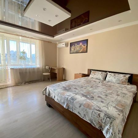 Apartment On Khreshchatyk 200 Center แชร์กาซี ภายนอก รูปภาพ